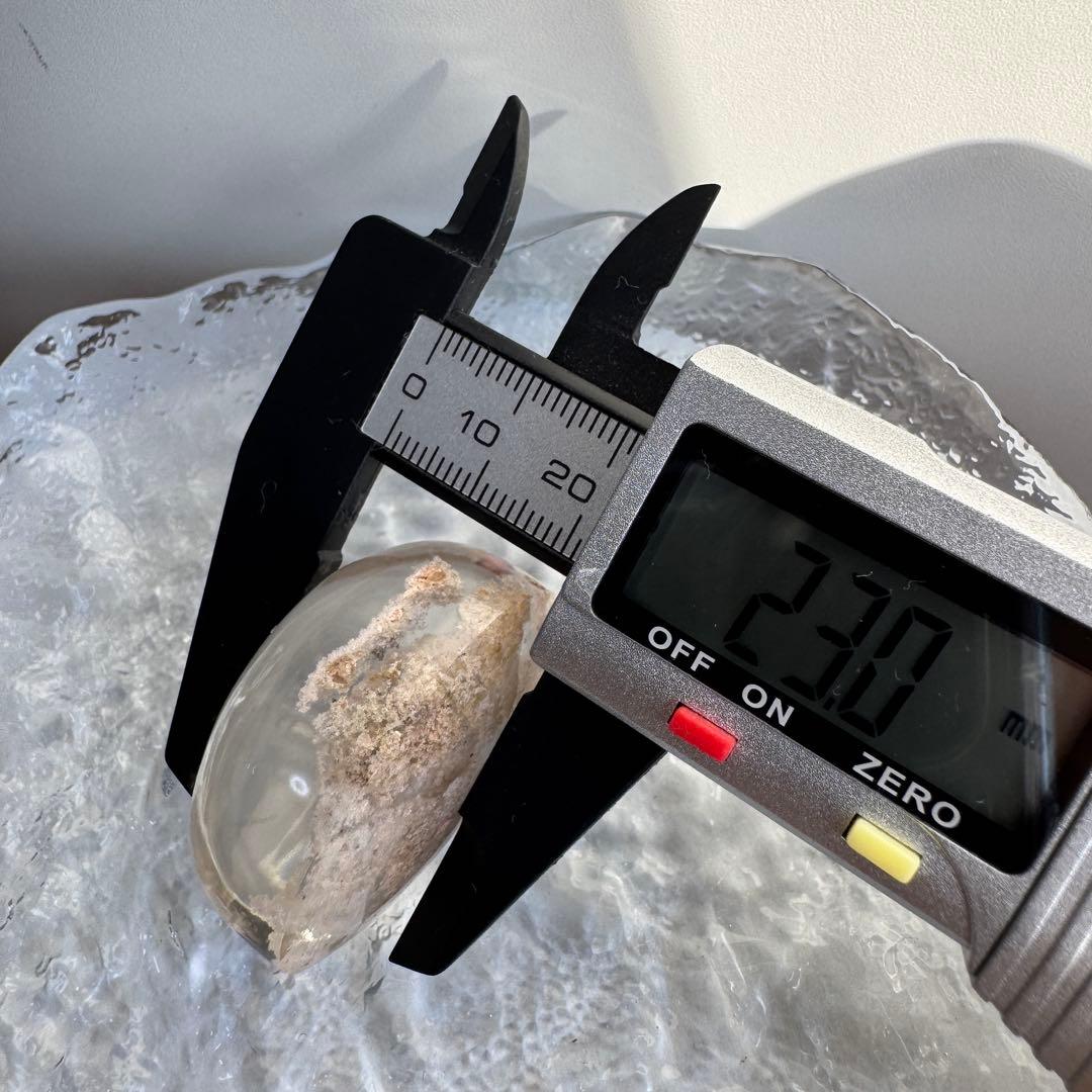 セール　一点もの　天然石　インテリア　置物　ガーデンクォーツ