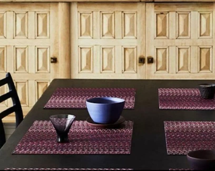 チルウィッチ テーブルマット　クイル　色はマルベリー　4枚