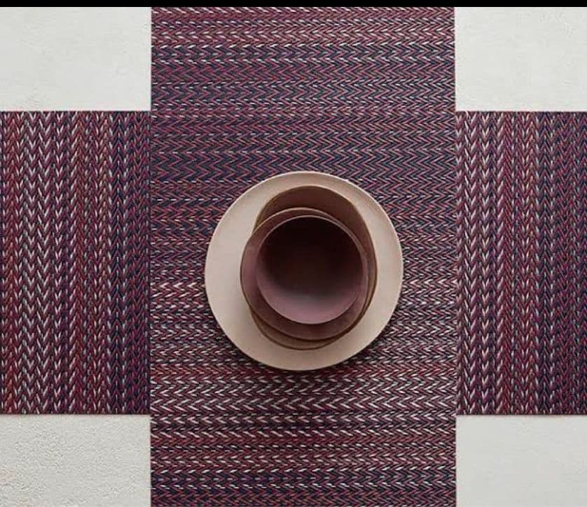 チルウィッチ テーブルマット　クイル　色はマルベリー　4枚