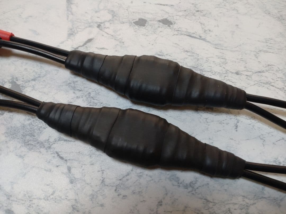 【新作】200段式カタパルト搭載　スピーカー中継ケーブルメス-オス26cm ペア