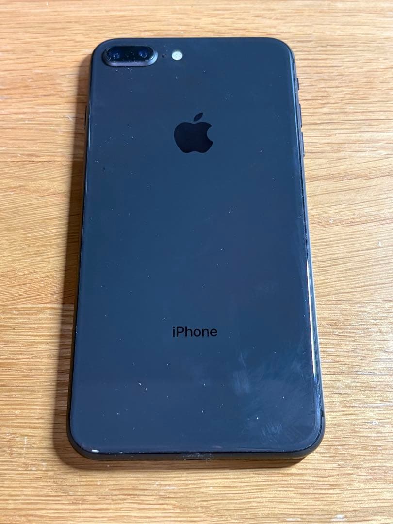 iPhone8 plus 64GB 充電口壊れ