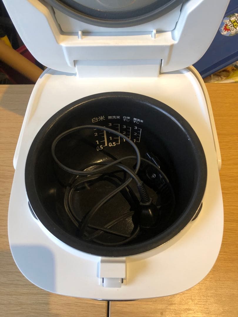 【美品】TOSHIBA 炊飯器 RC-5XN 2021年製