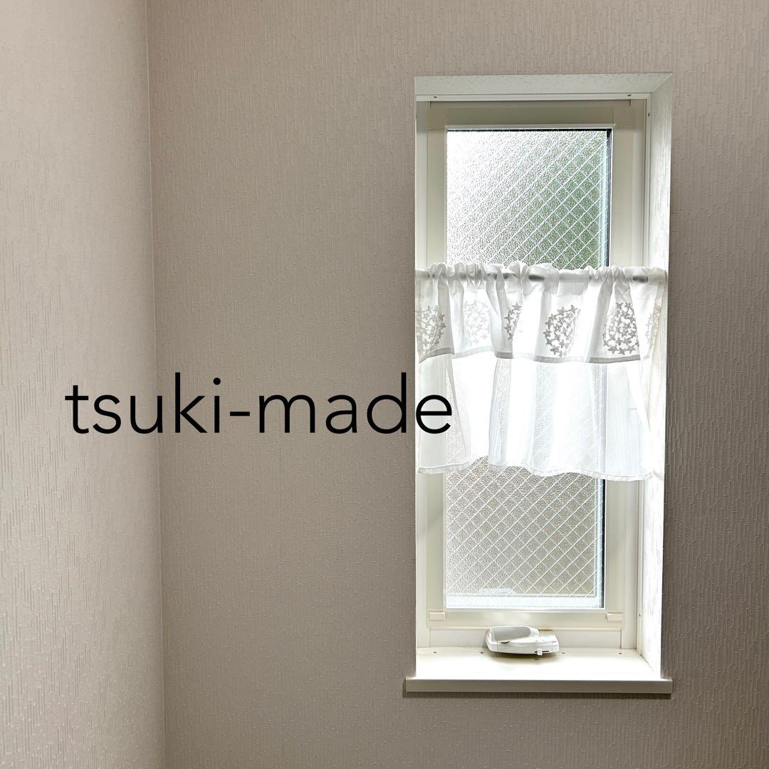 【tsuki専用】フリル付レースカフェカーテン　北欧風　花柄　かわいい　綺麗