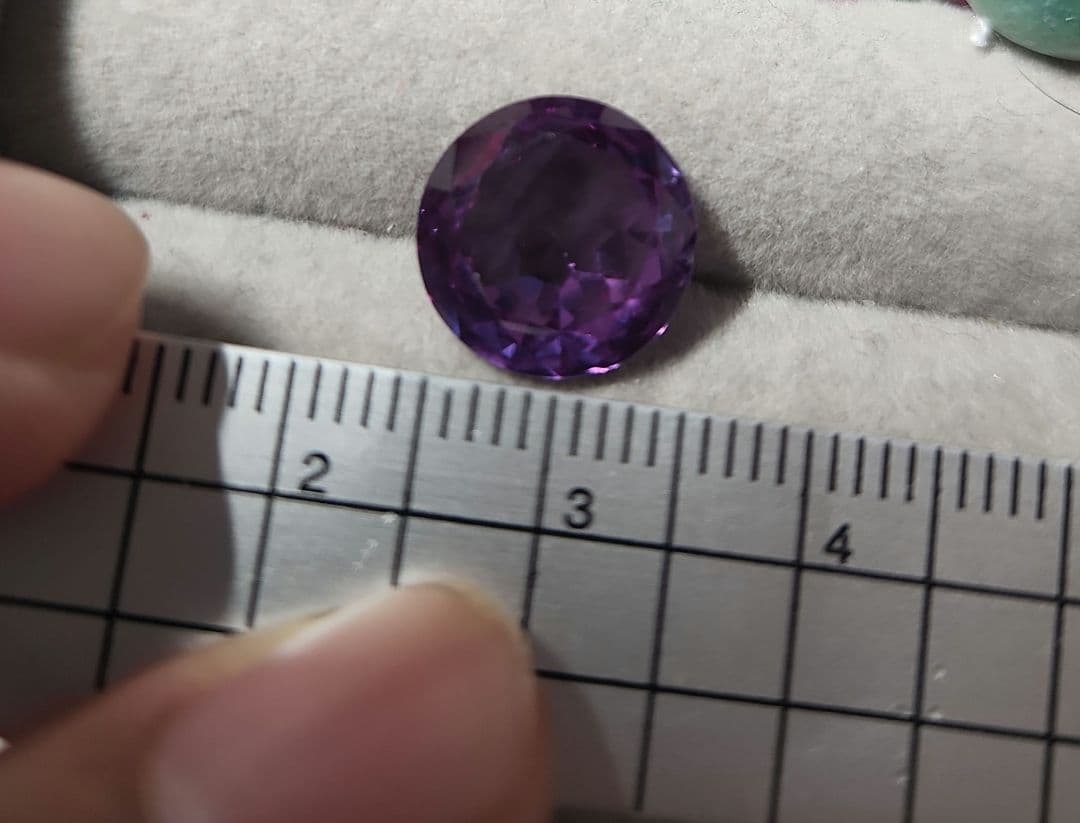 アレキタイプ カラーチェンジルース6.185ct