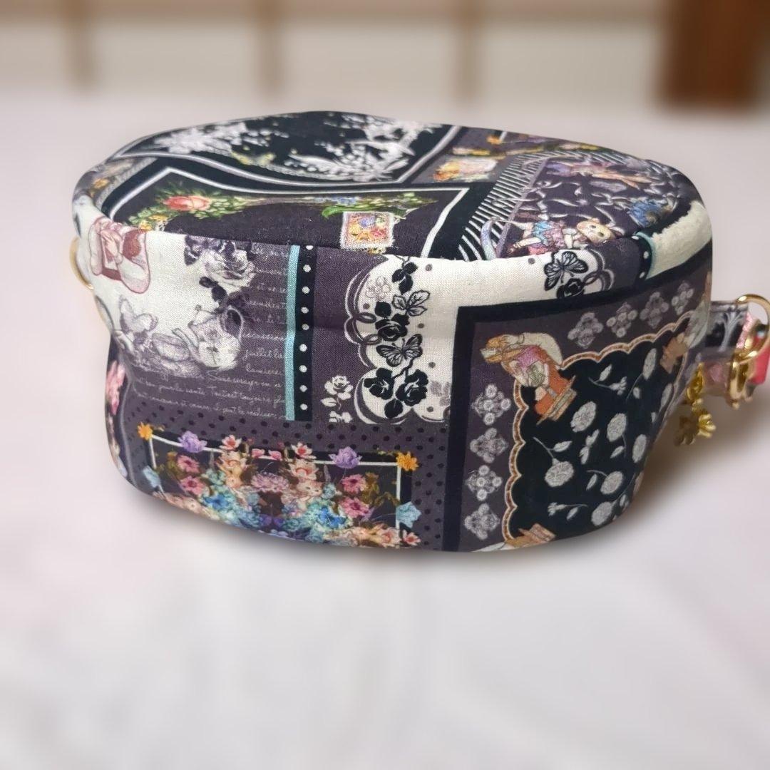 専用…ジョリーフルールマイリトルテイラー 幸せのハンカチーフ柄…コロンと猫ポーチ