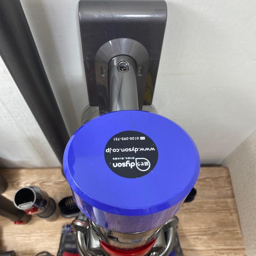 Dyson 純正コードレスクリーナーDyson v8 fluffy+