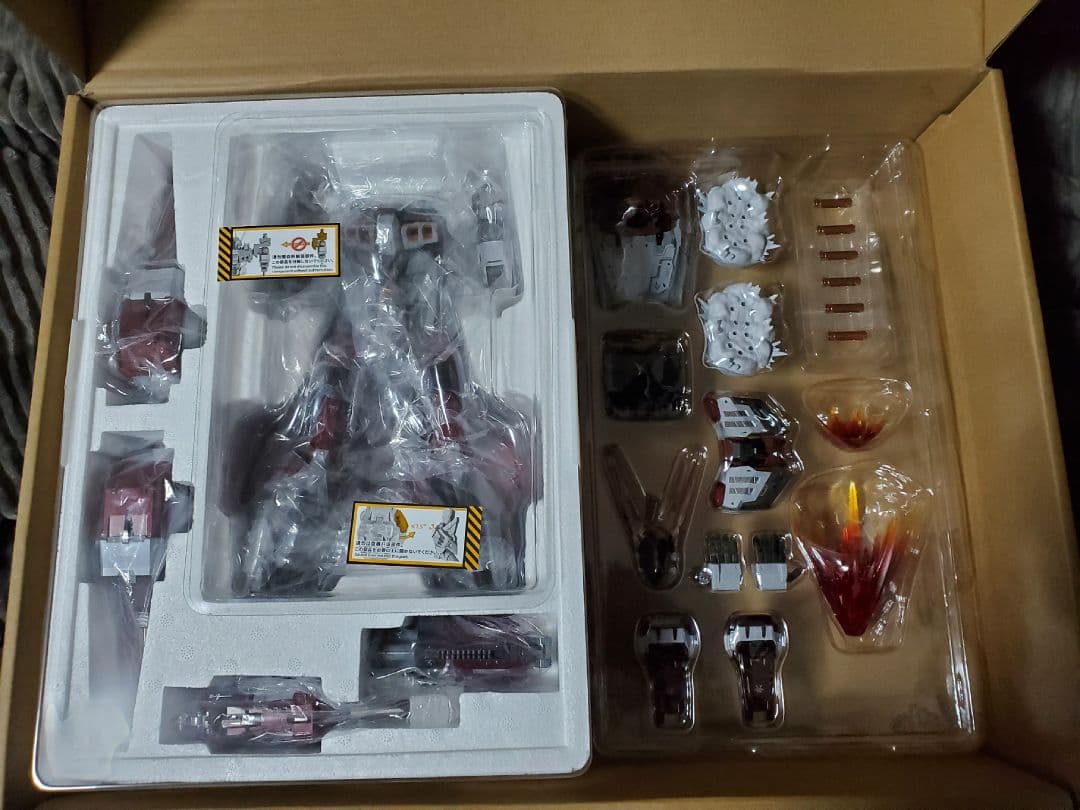 CCSTOYS 鉄魄　アルトアイゼン　修正済み台座付き