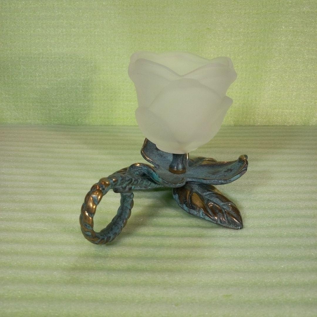 花形キャンドルホルダー　ティーライトキャンドル　花形