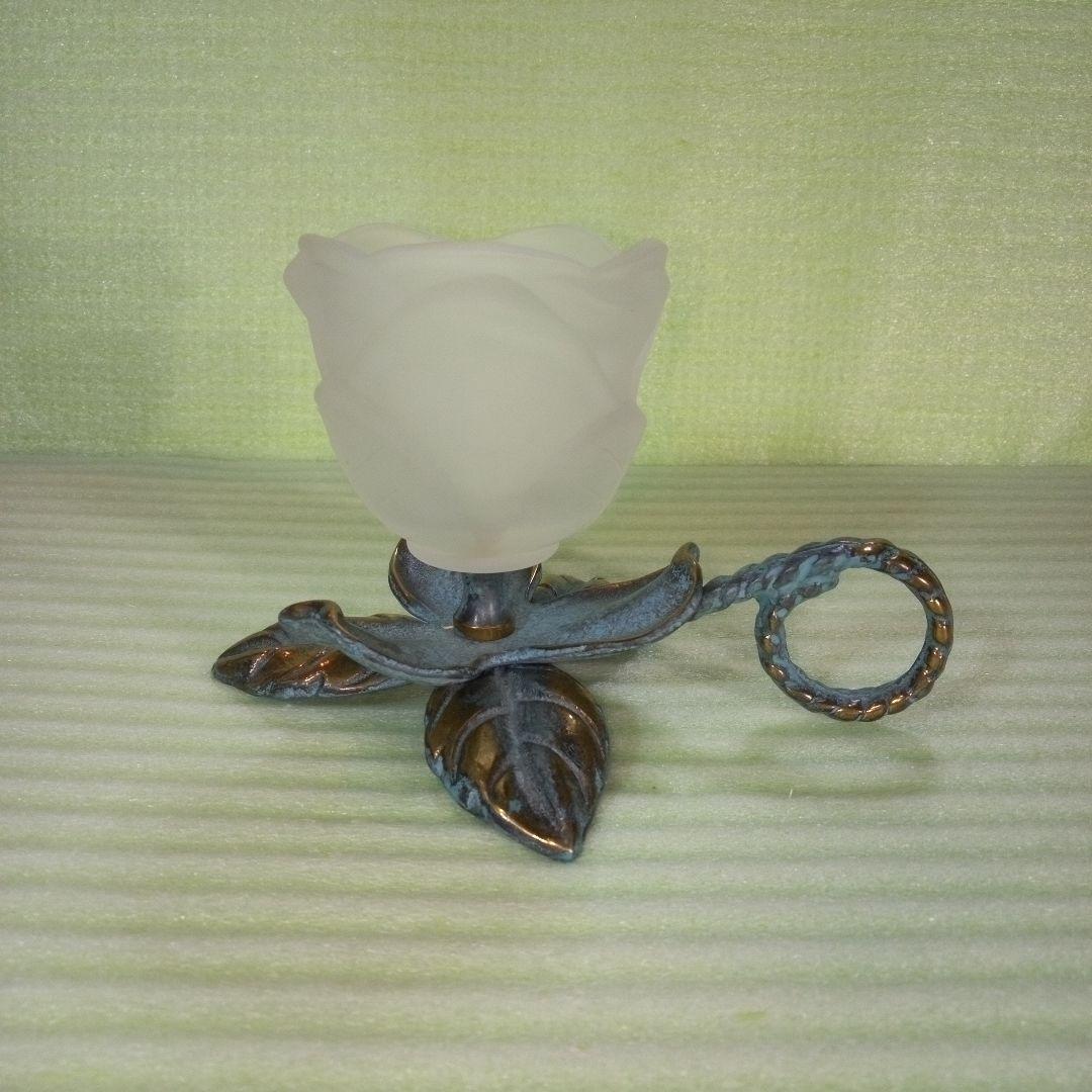 花形キャンドルホルダー　ティーライトキャンドル　花形