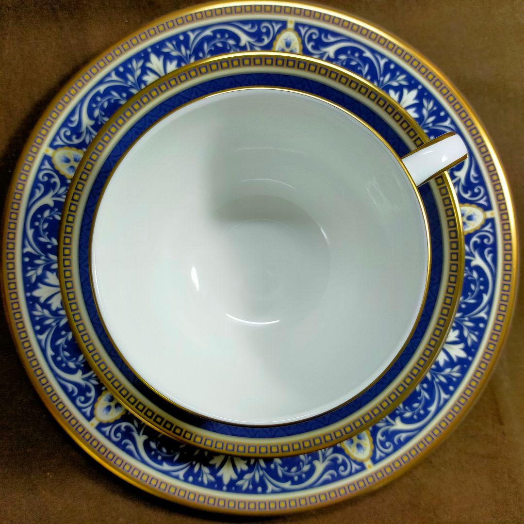   CHALLINOR ロイヤルドルトン チャリノー