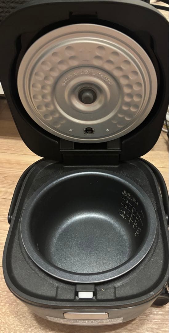 TIGER 炊飯器 ３合炊き JBS-A055KM