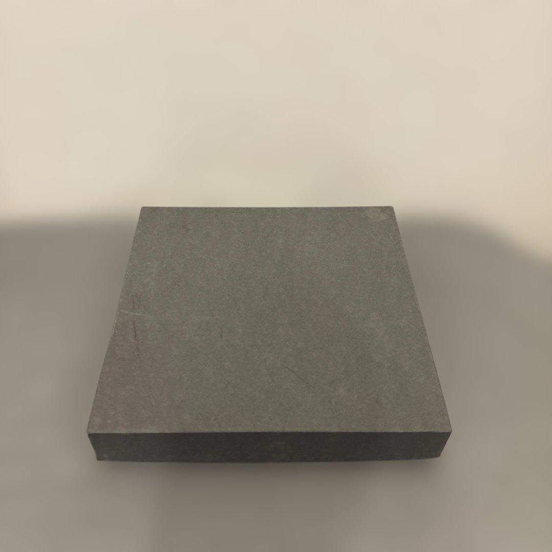 舞陶館　錦花紋　盛鉢