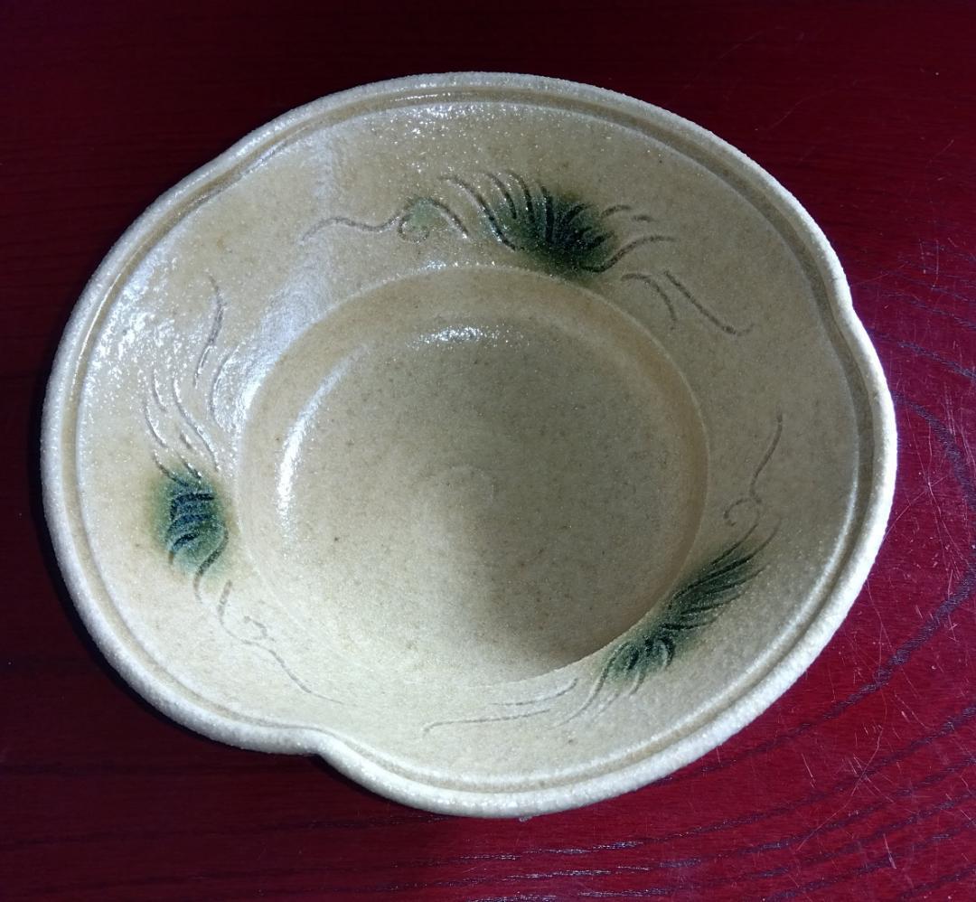 大嶋久興　美濃焼の名工　【子の日窯】　黄瀬戸「油揚げ手」希少三方捻り向付け逸品