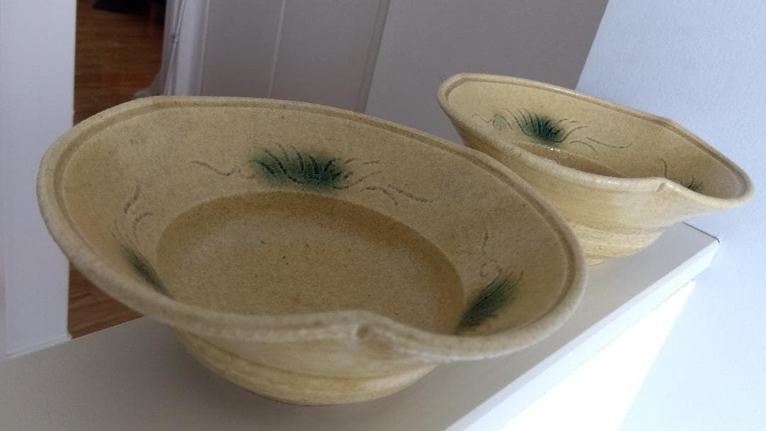 大嶋久興　美濃焼の名工　【子の日窯】　黄瀬戸「油揚げ手」希少三方捻り向付け逸品