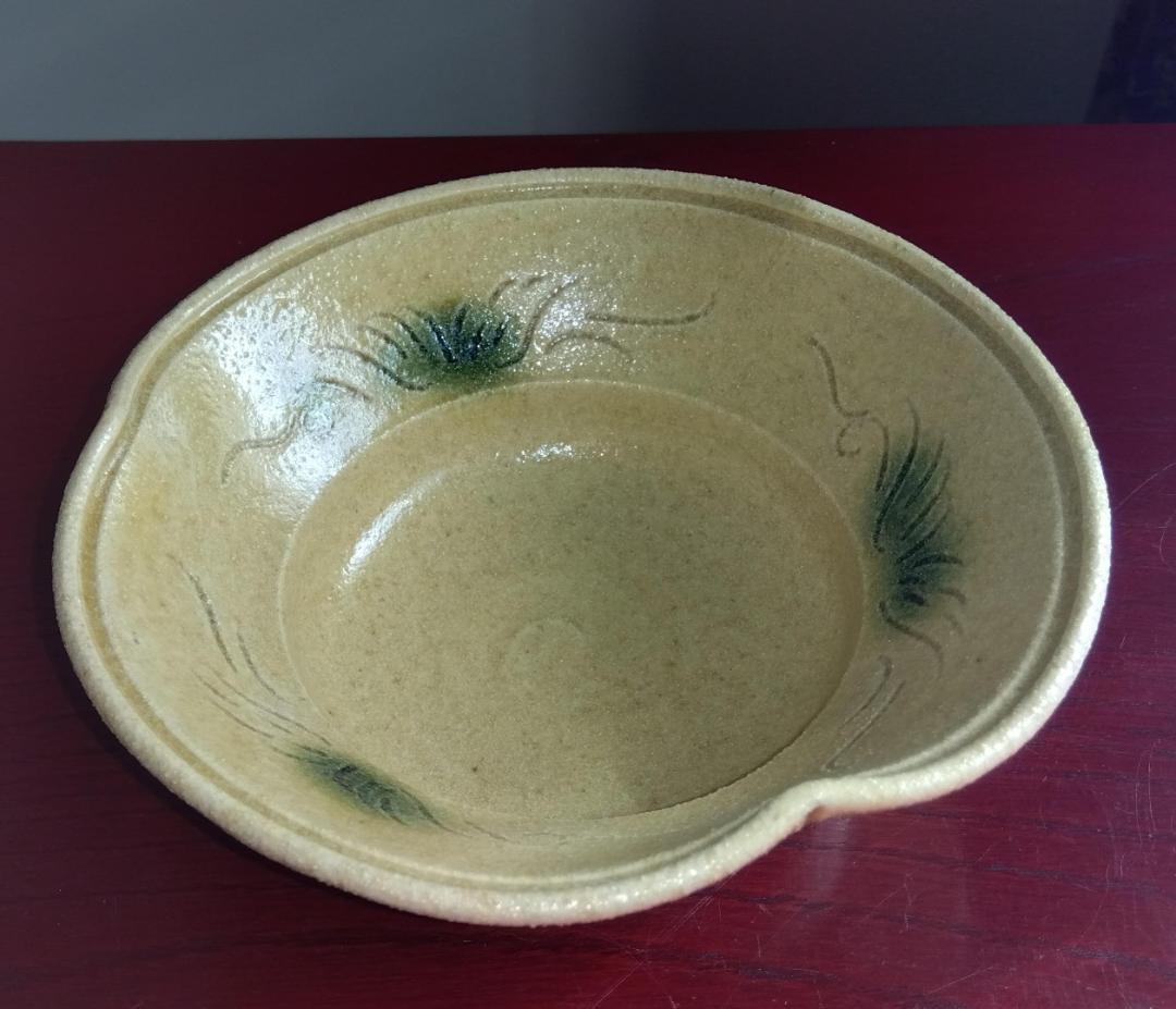 大嶋久興　美濃焼の名工　【子の日窯】　黄瀬戸「油揚げ手」希少三方捻り向付け逸品