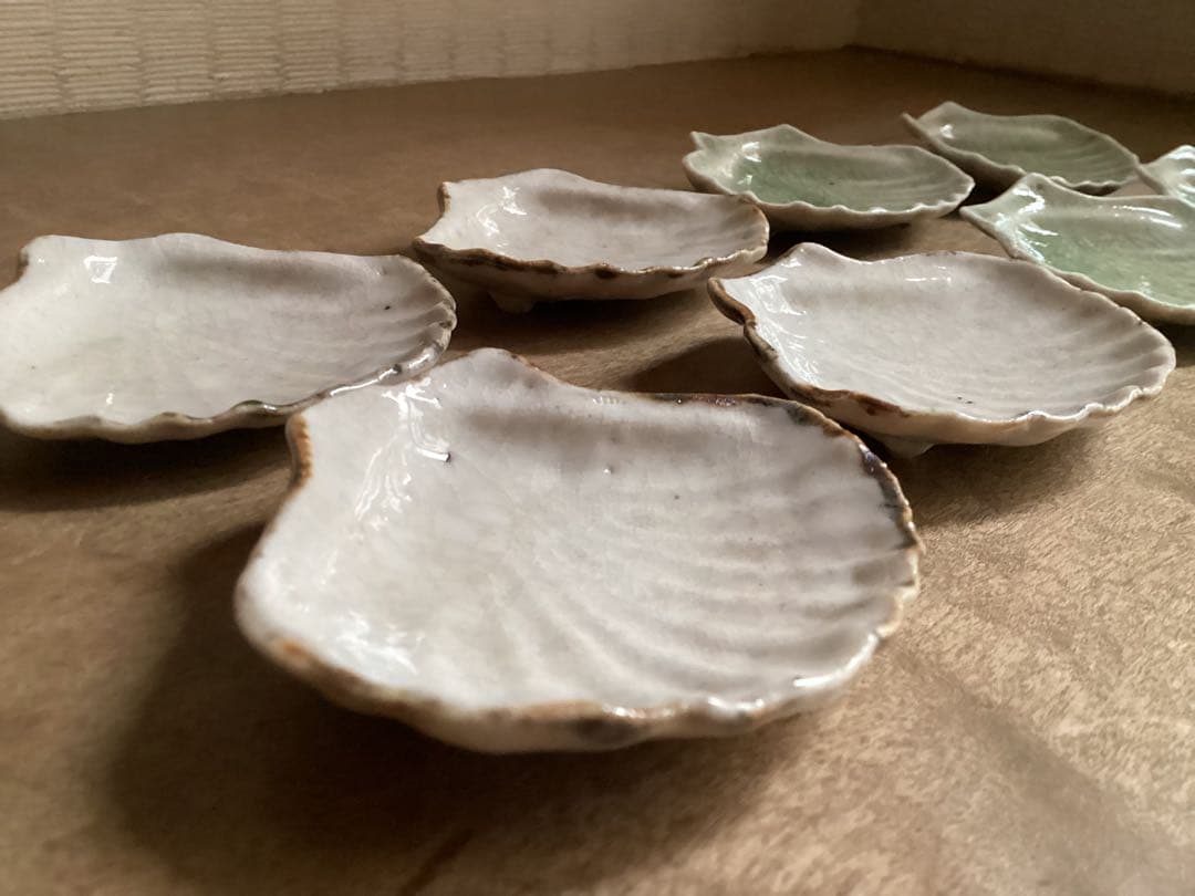 【極美品】伊賀焼、志野焼帆立小皿　4＋4枚の8枚セット 箱無し