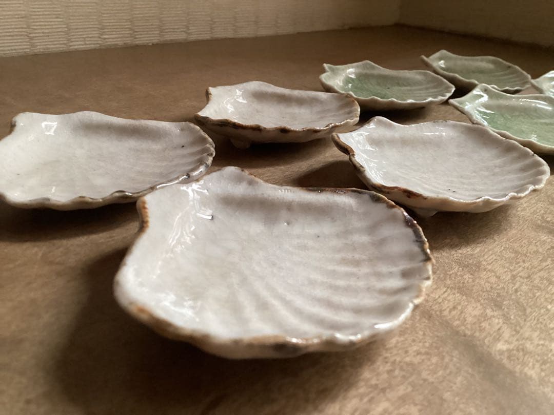 【極美品】伊賀焼、志野焼帆立小皿　4＋4枚の8枚セット 箱無し