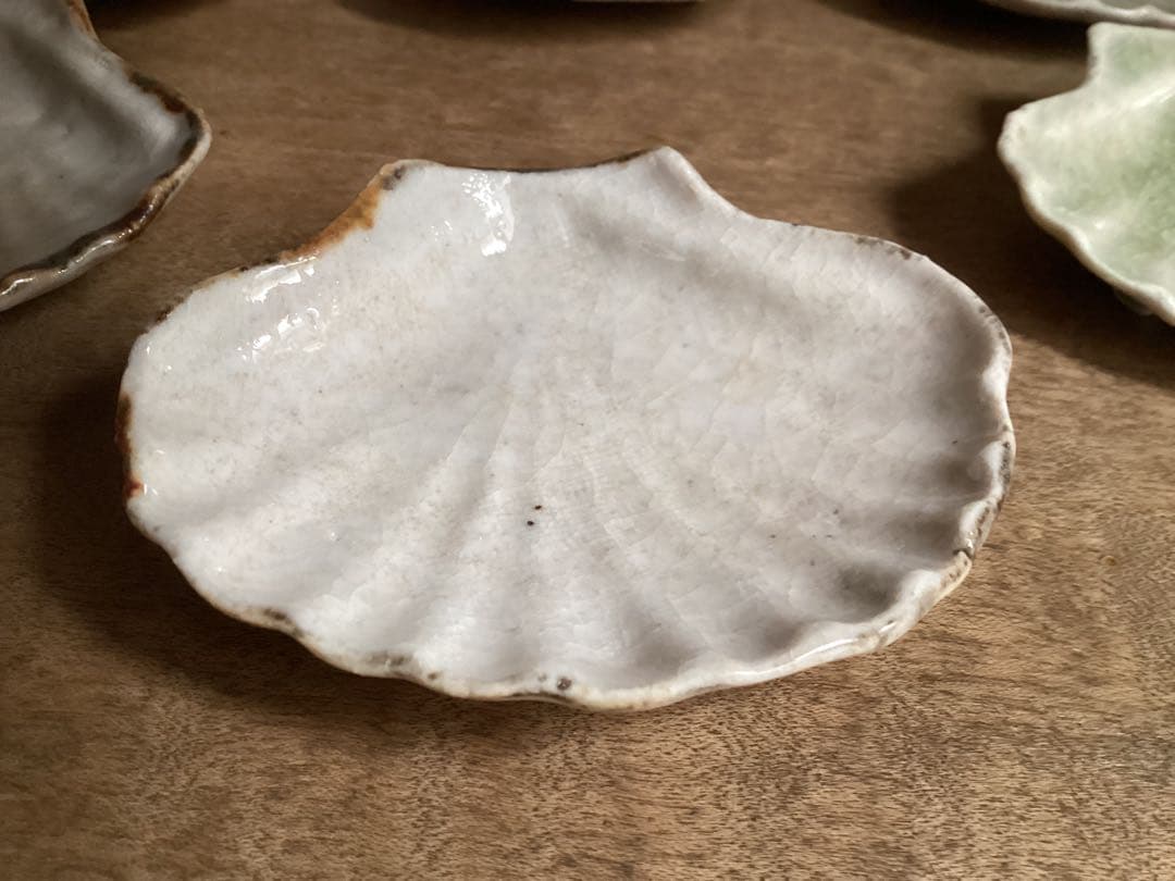 【極美品】伊賀焼、志野焼帆立小皿　4＋4枚の8枚セット 箱無し