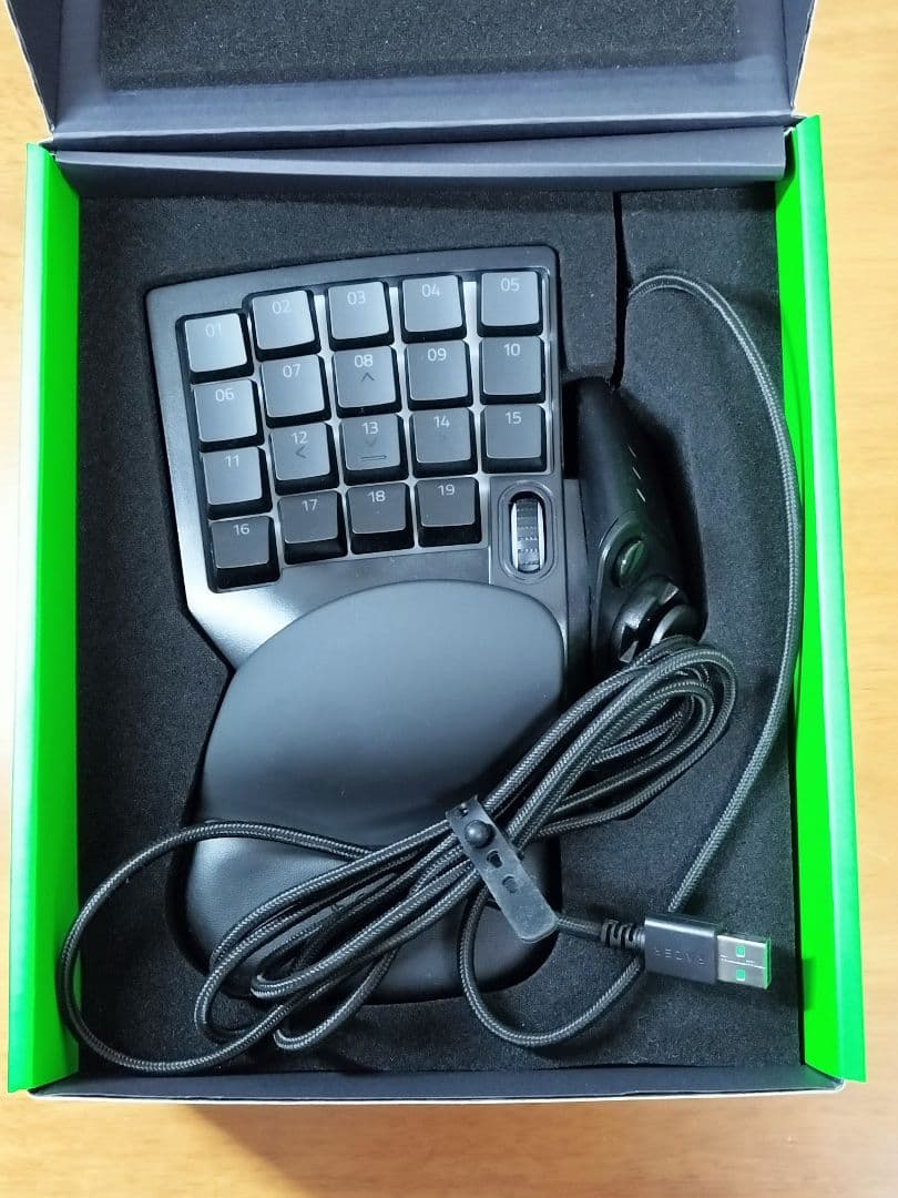 Razer TARTARUS V2 ゲーミングキーパッド