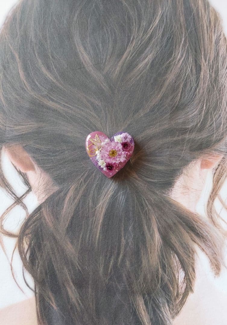 【1701】レジン　マトリカリア　ヘアゴム　ポニーフック　ブロ―チ　ハンドメイド