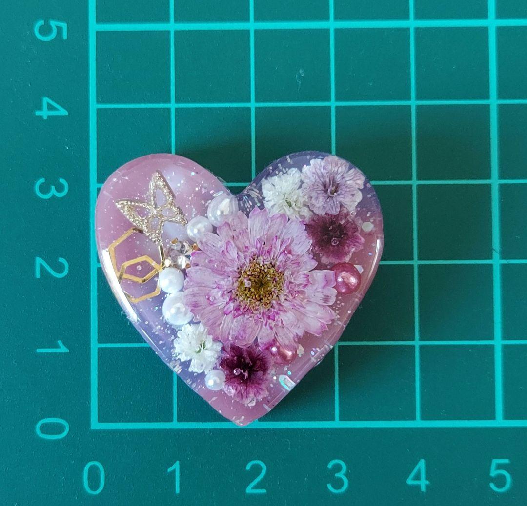 【1701】レジン　マトリカリア　ヘアゴム　ポニーフック　ブロ―チ　ハンドメイド