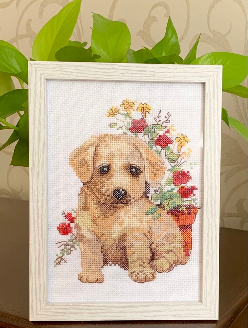 子犬　クロスステッチ完成品　刺繍　インテリア　ハンドメイド　犬