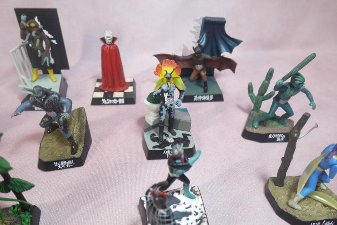 仮面ライダー　怪人名鑑　30種セット