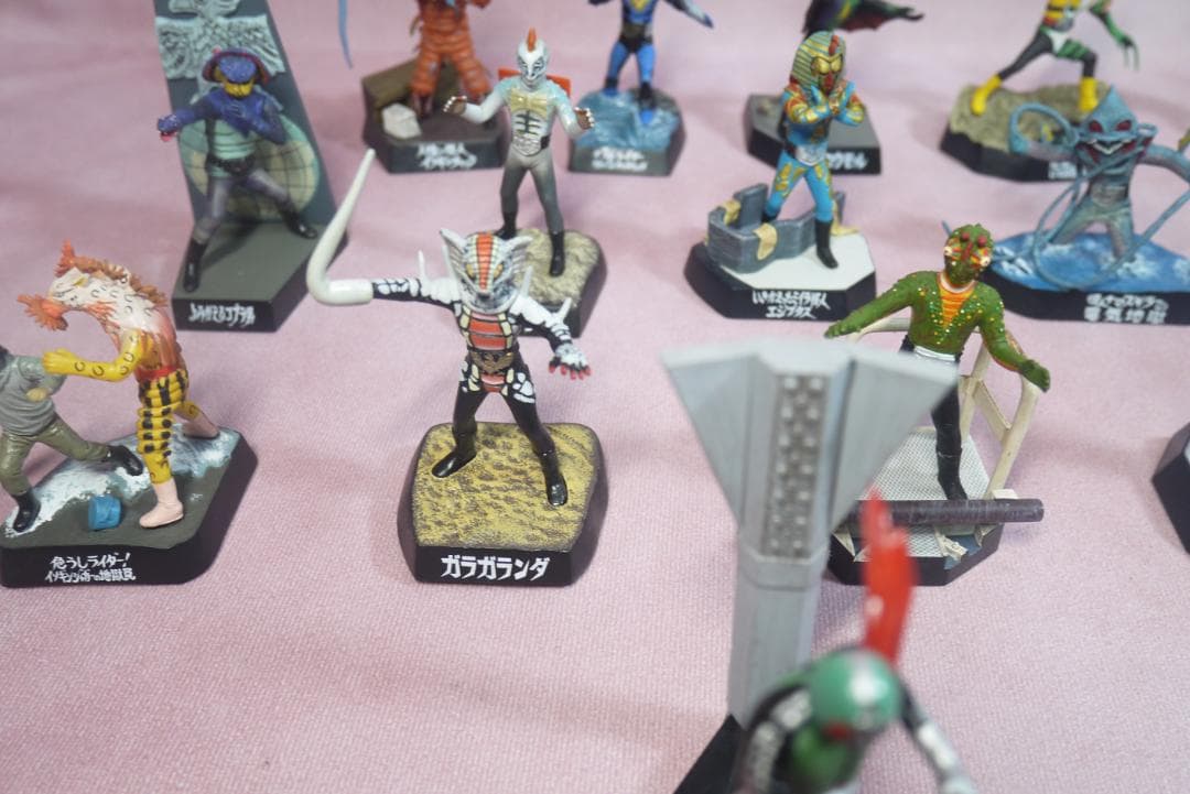 仮面ライダー　怪人名鑑　30種セット