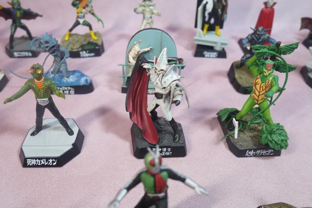 仮面ライダー　怪人名鑑　30種セット