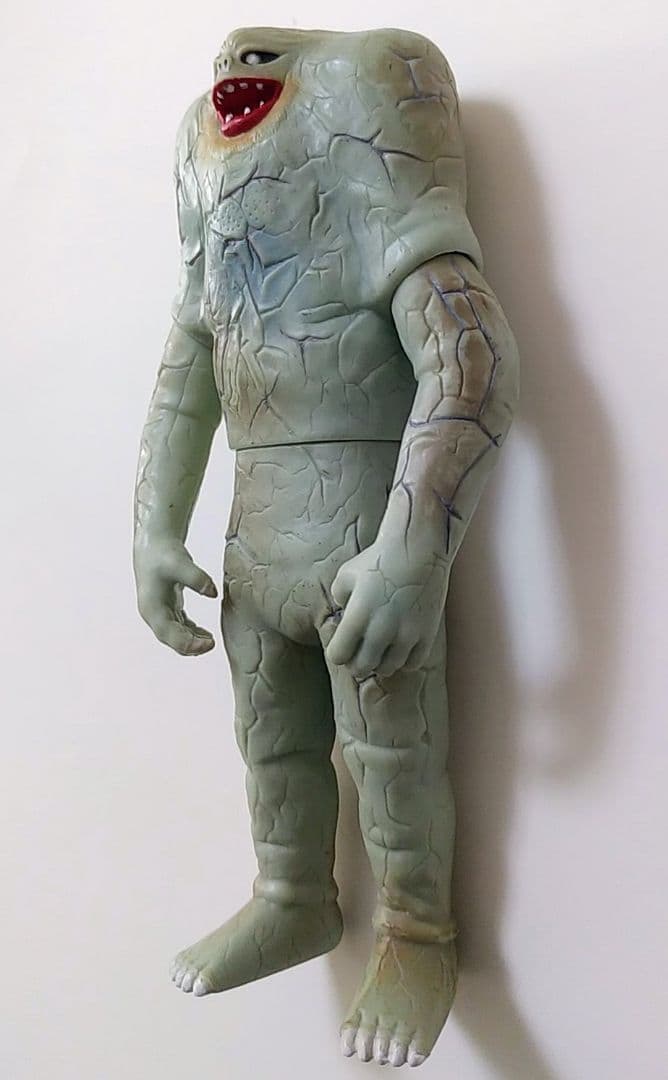 ★入手困難★ジャミラ旧型ソフビ ウルトラマンゼロ怪獣ベリアル　フィギュア