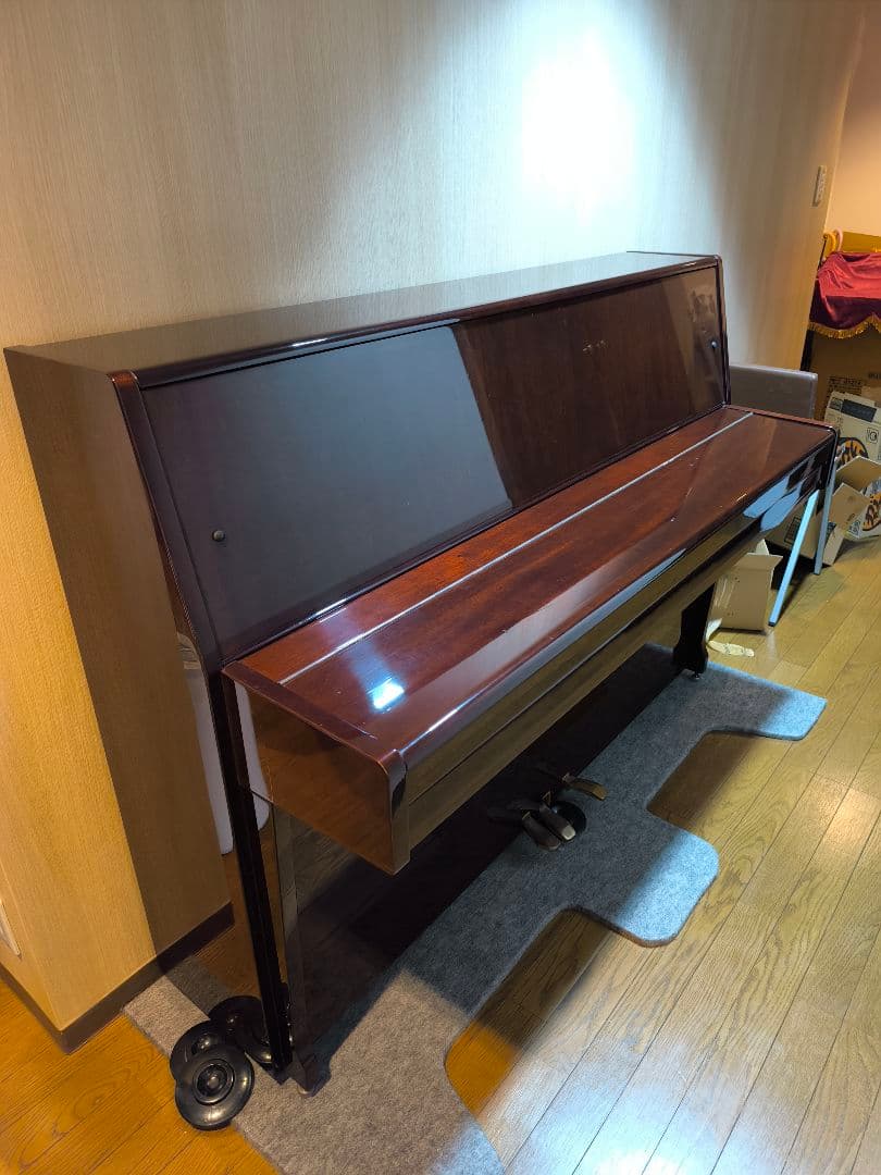 H*a様 【希少/調律整備済】コンパクト アップライト ピアノ