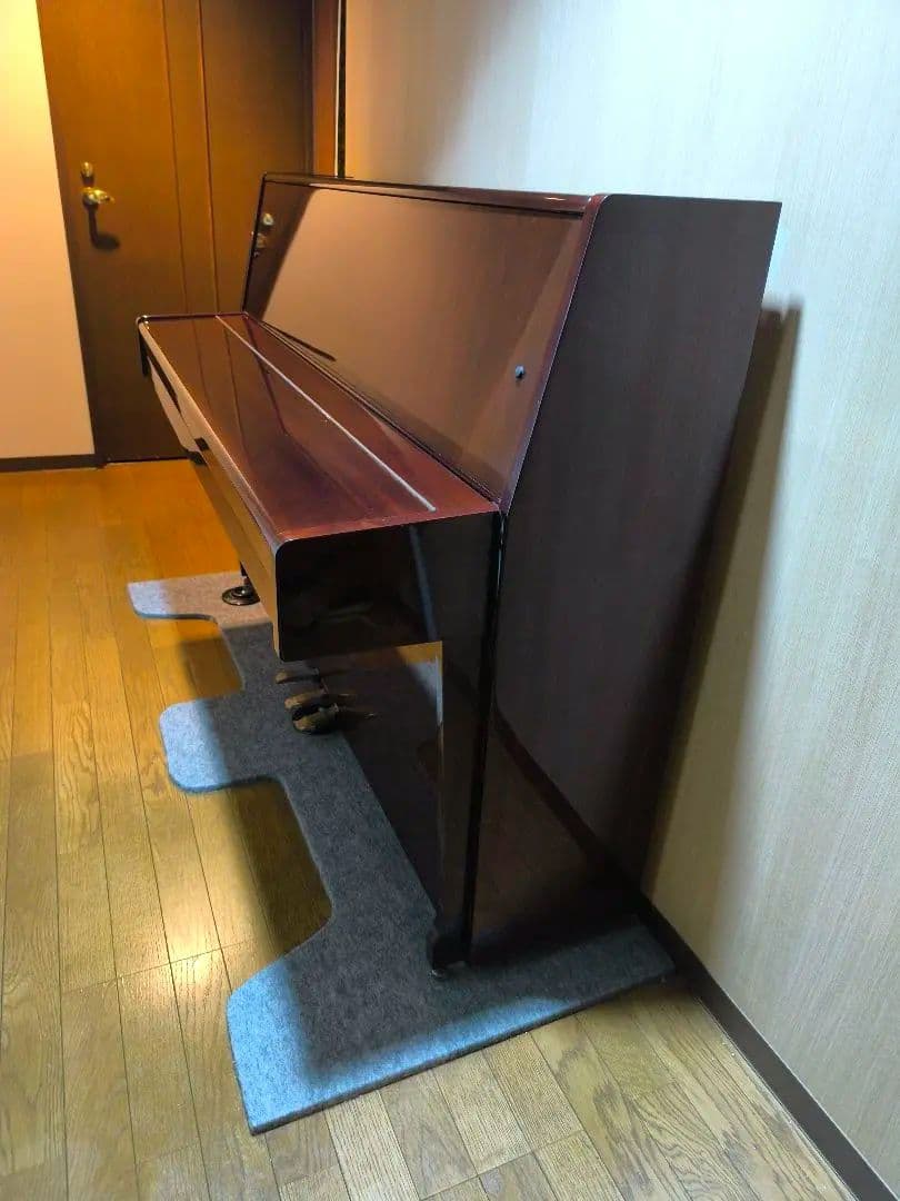 H*a様 【希少/調律整備済】コンパクト アップライト ピアノ