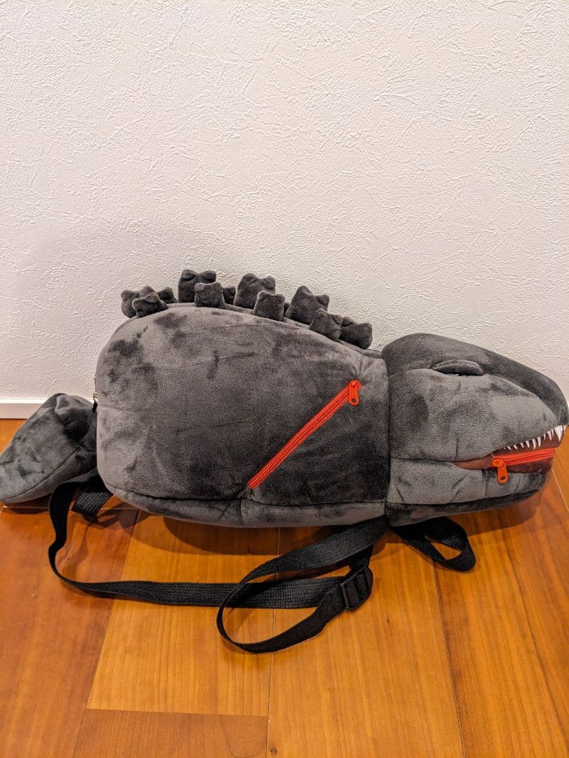 ゴジラ　リュック　ニジゲンノモリ　限定