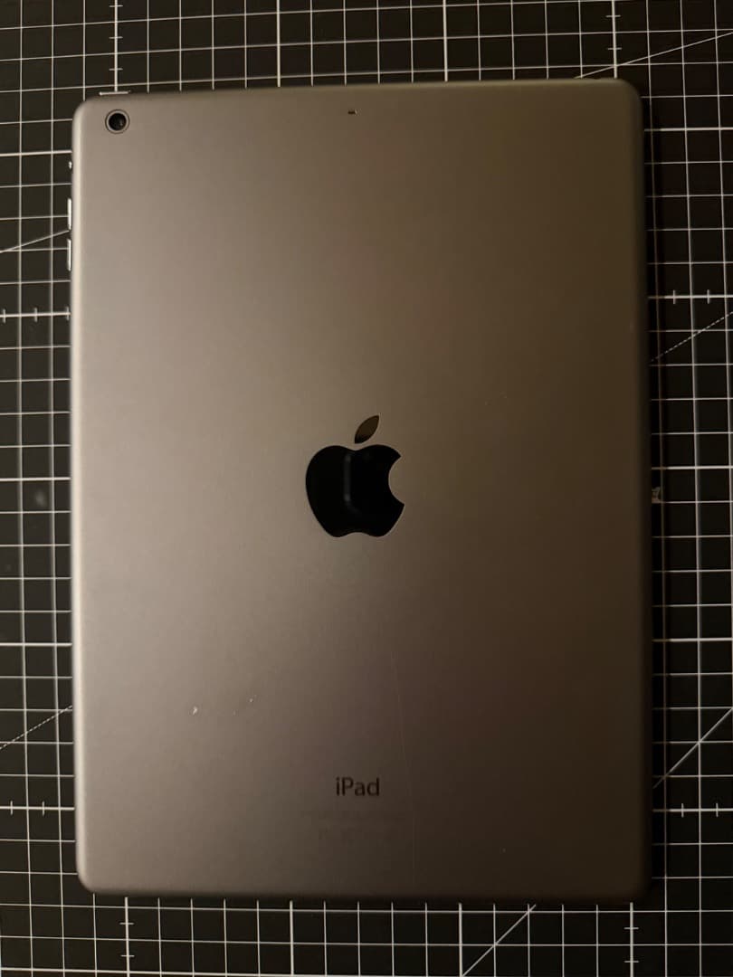 Apple iPad Air Wi-Fi 64GB 黒（MD787 J/A）