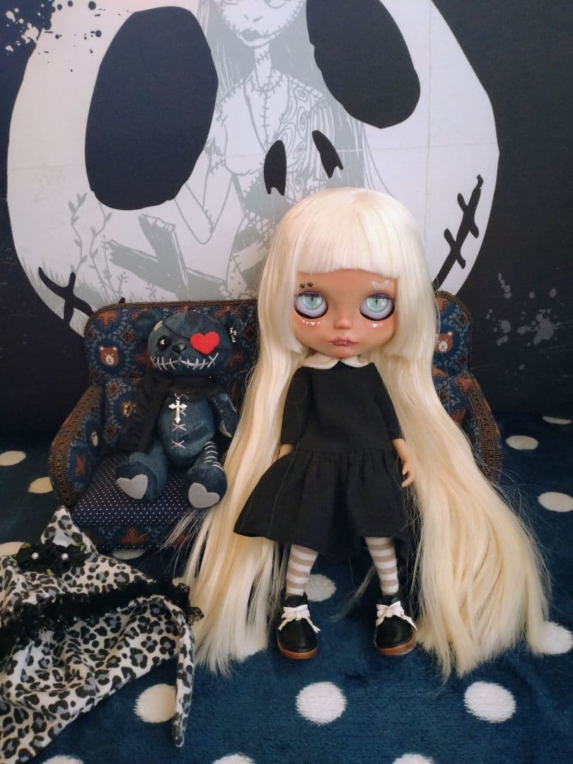 カスタムアイシードールカフェオレフェイスアウトフィット付き