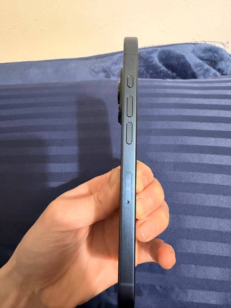 Apple iPhone 15 Pro ブルーチタニウム　本体