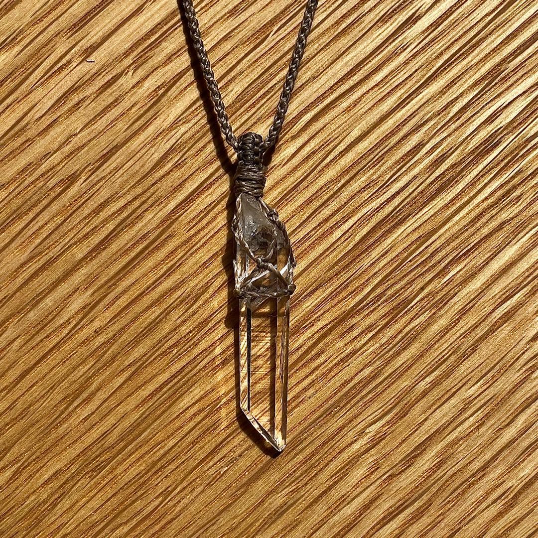 ヒマラヤ水晶 マカルー産 ＊ マクラメペンダント ネックレス ③