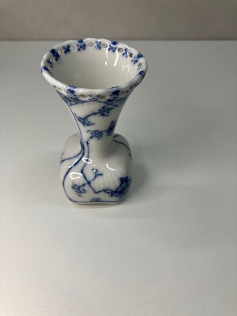 ロイヤル コペンハーゲン 一輪挿し 陶器 食器 花瓶 インテリア 【A852】