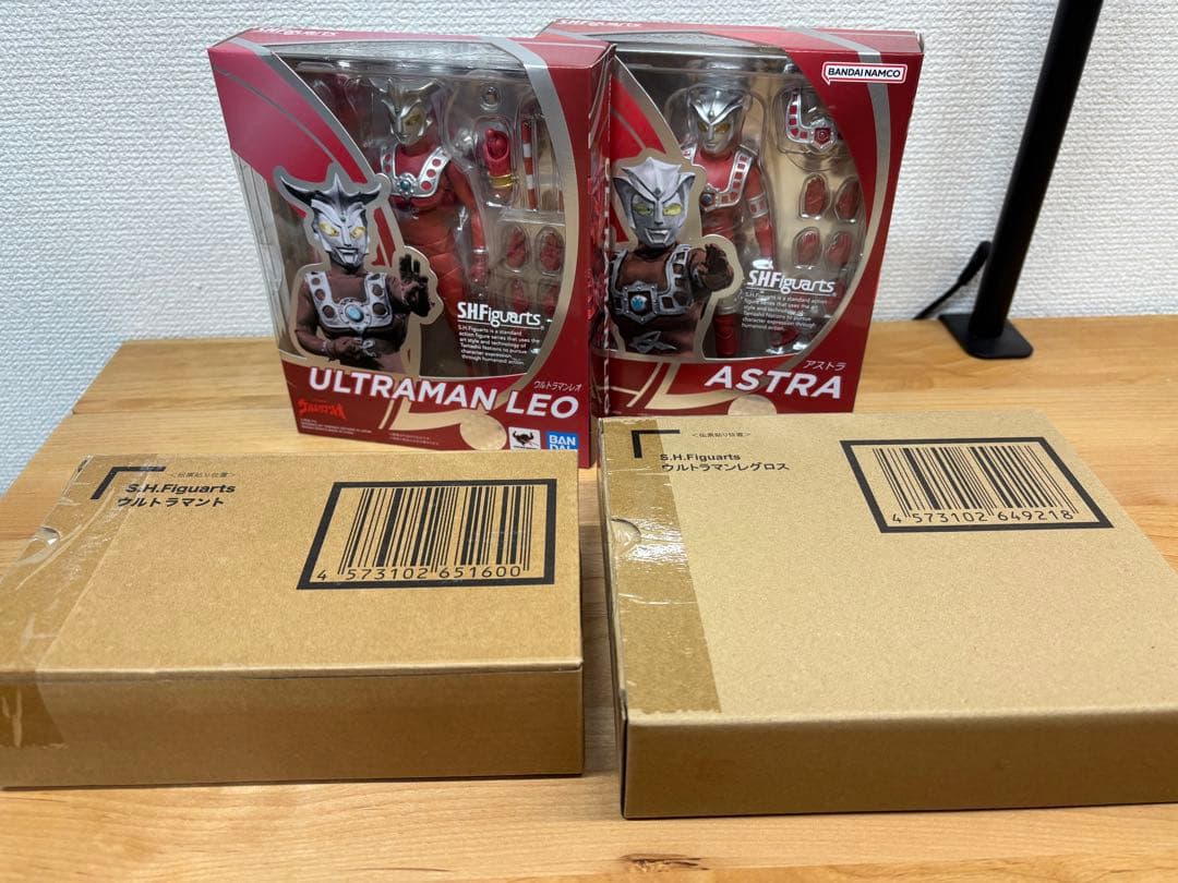 フィギュアーツ　レオ兄弟&レグロス　ウルトラマント付き
