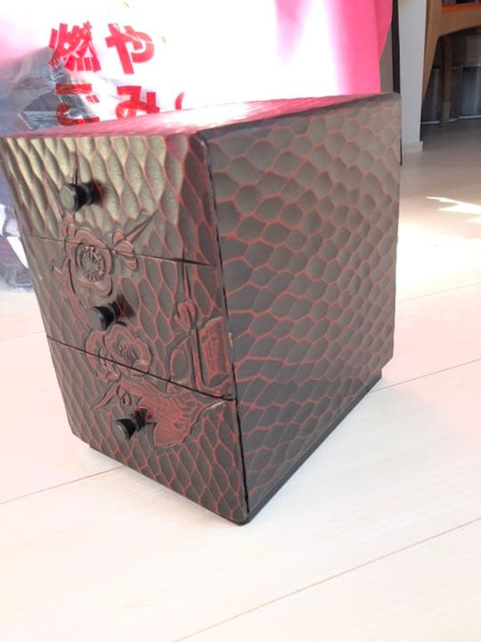 木彫り　小物入れ