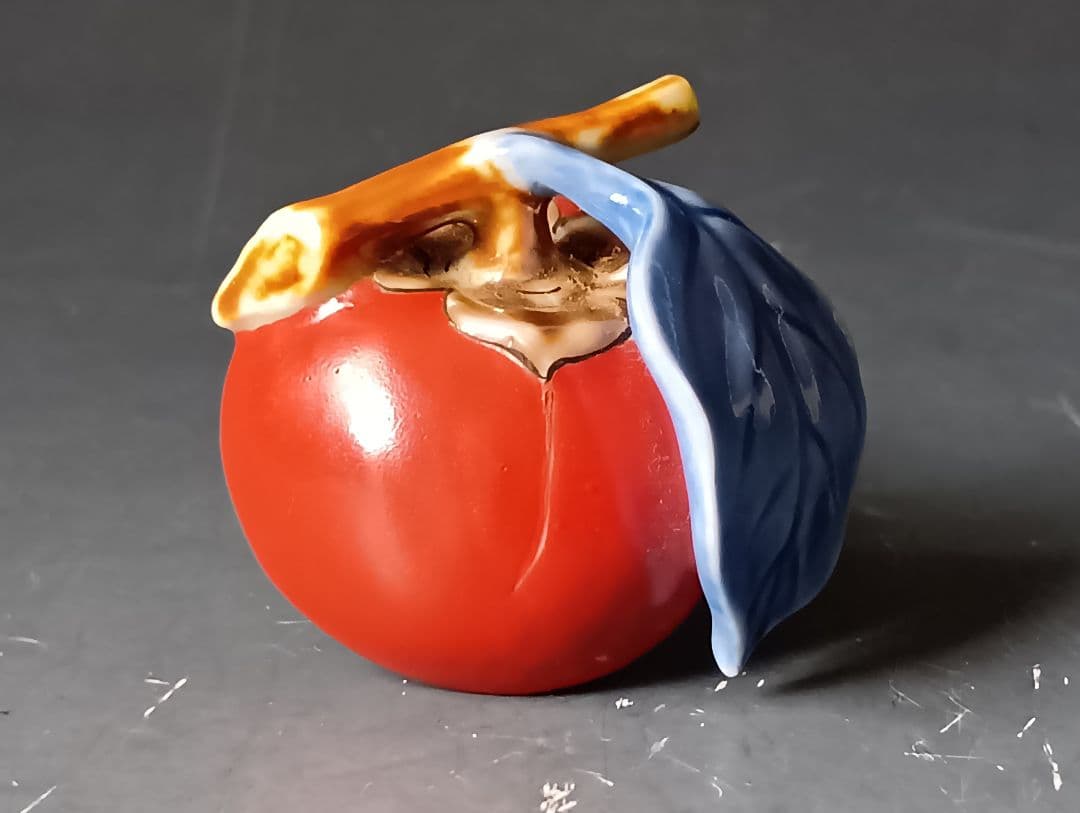 と*ん様 12代・酒井田柿右衛門「帯留/色絵　柿」/共箱