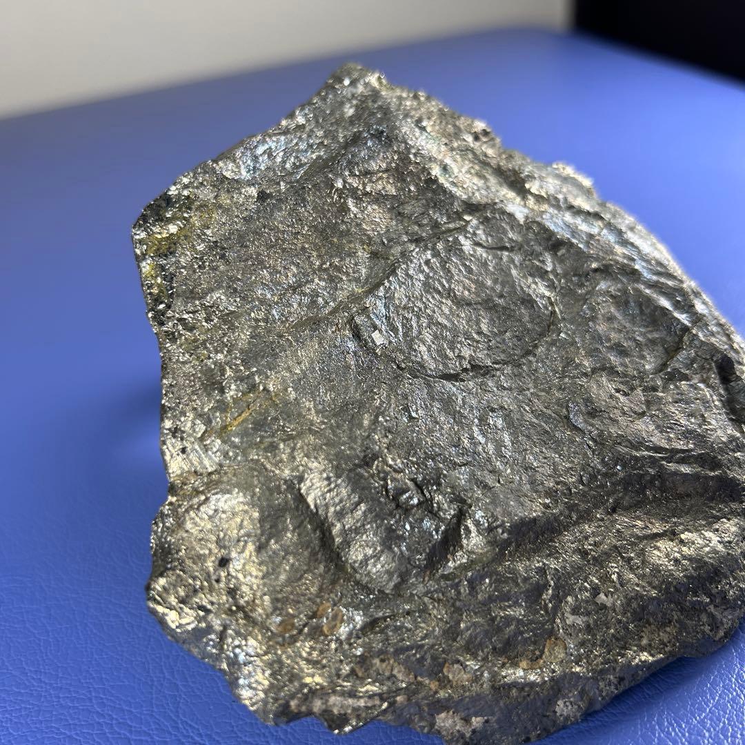 金運最強　極上パイライト原石1.3kg(購入者特典有り)