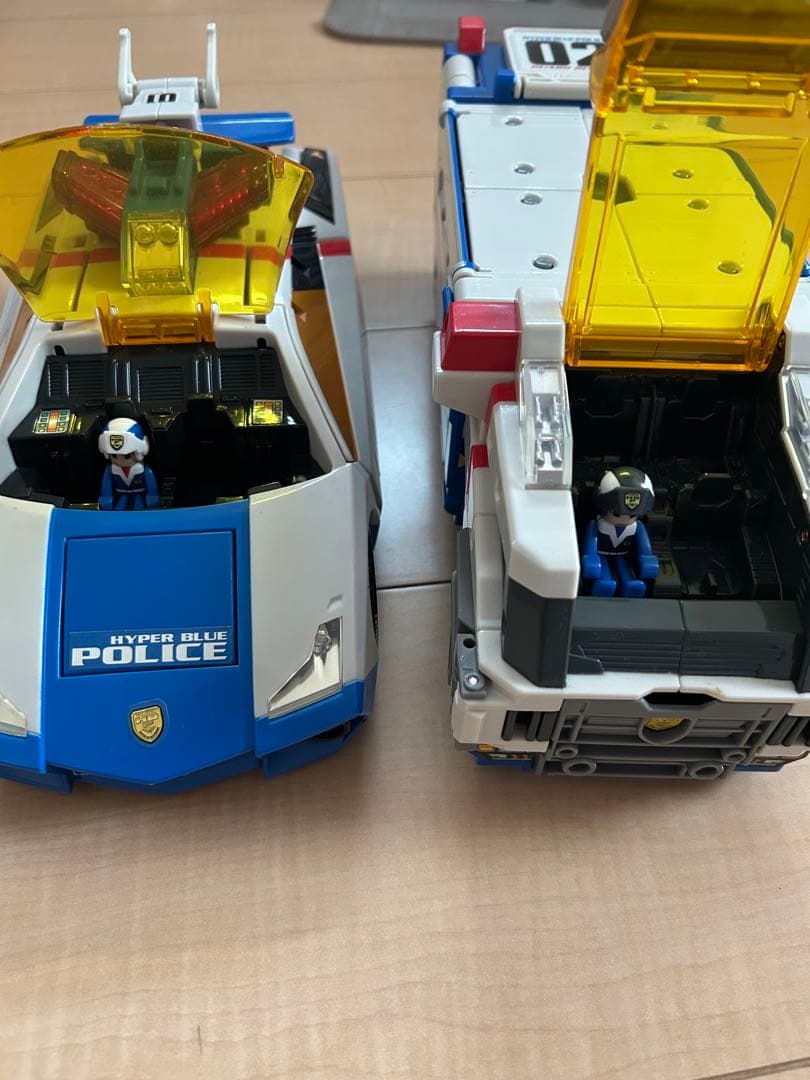 ハイパーブルーポリス　２台セット