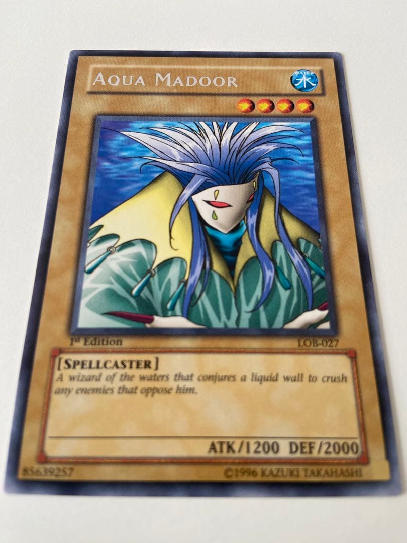 遊戯王　アクアマドール レア 字レア LOB-027
