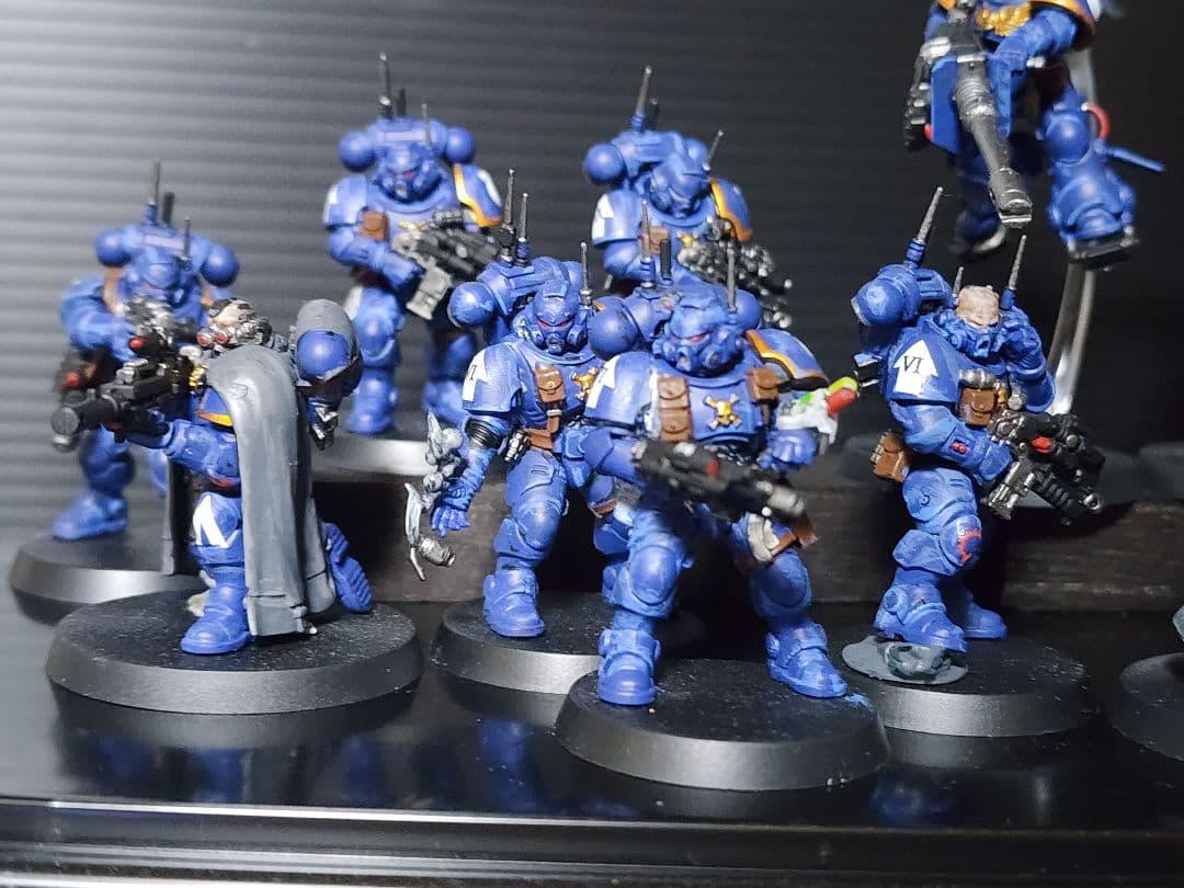 週刊ウォーハンマースペースマリーン全種塗装済み。バラ売り不可。