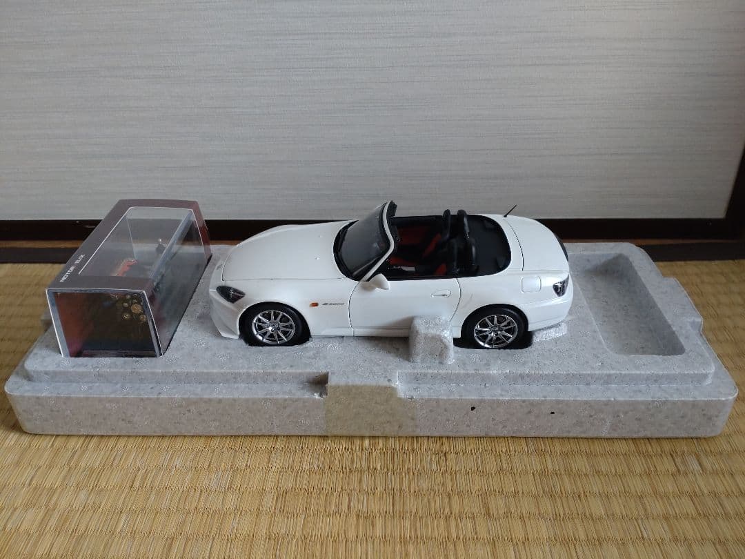 Motorhelix ホンダ S2000 1/18