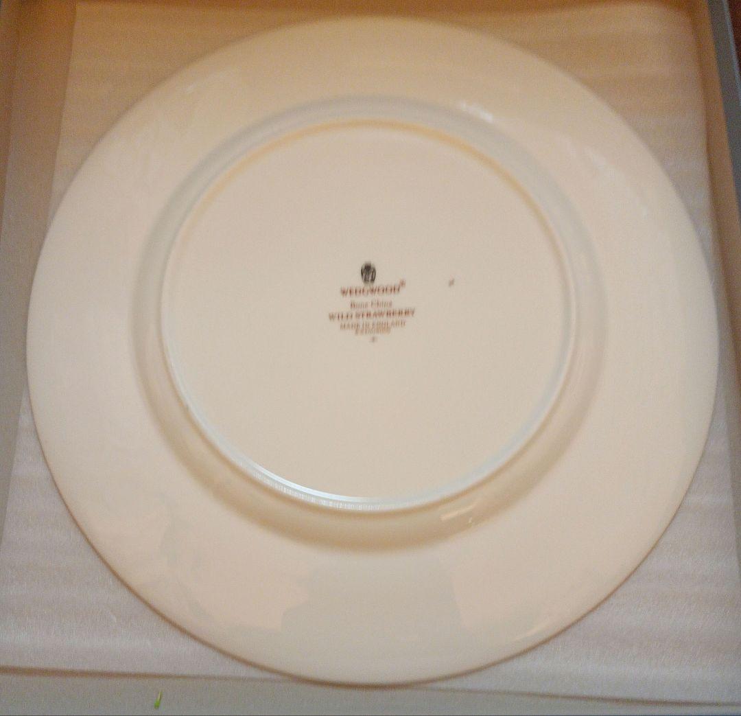 ウェッジウッド　ボーンチャイナ　ワイルドストロベリー