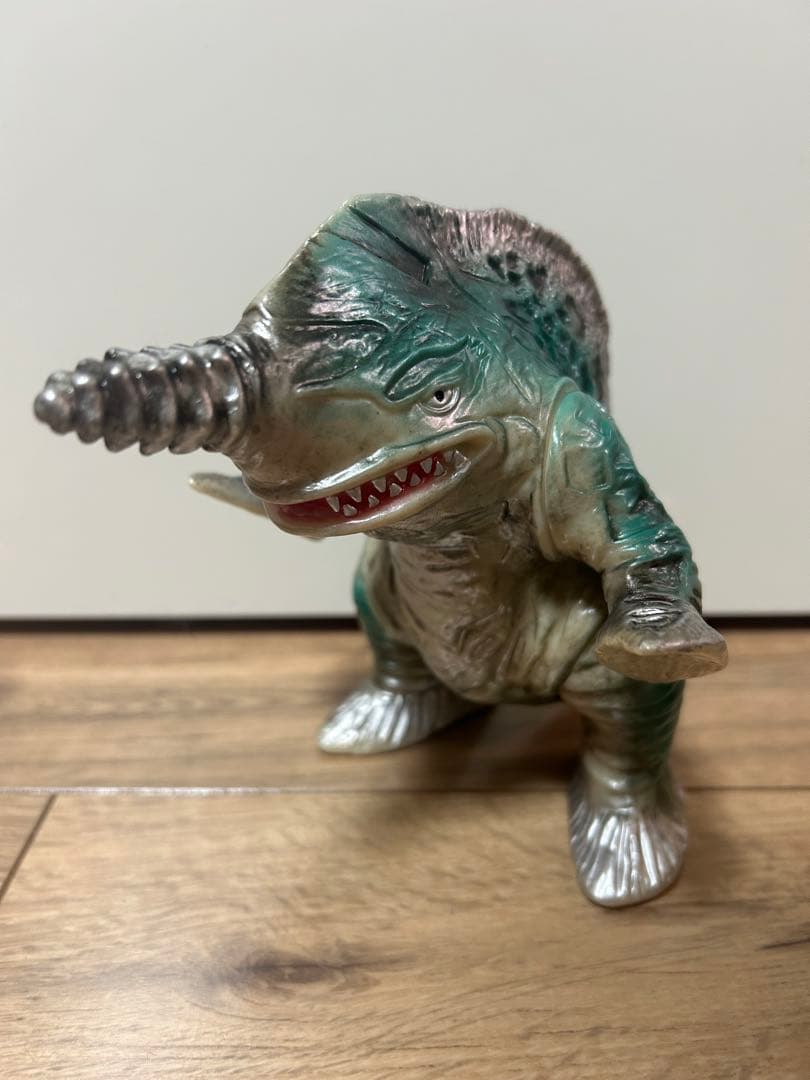 グビラ　gumtaro oneup 後藤彩色所　ソフビ