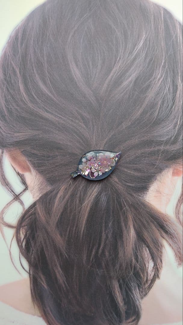 桜舞う リーフ ヘアゴム