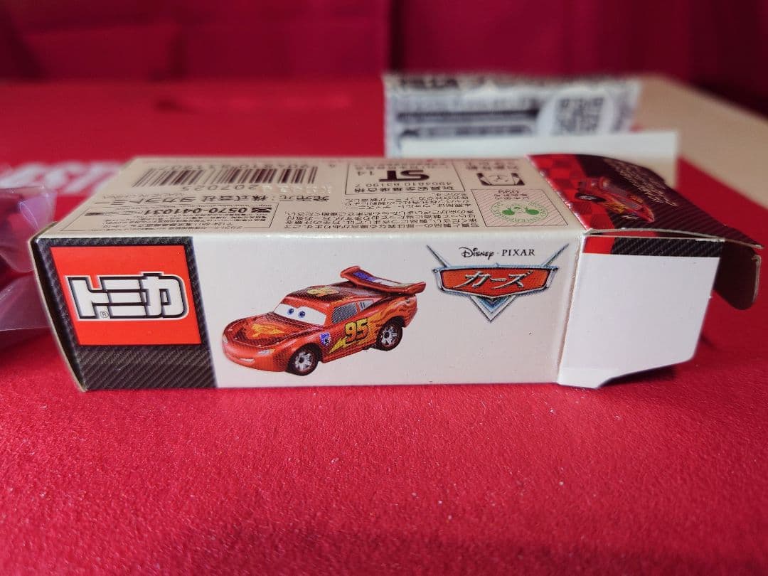 【新品未使用】カーズ トミカ ライトニング＊マックイーン レッドメタリック